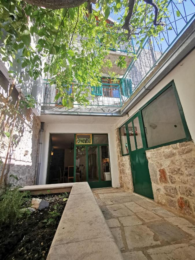 Authentico Deluxe Stari Grad Βίλα Stari Grad  Εξωτερικό φωτογραφία